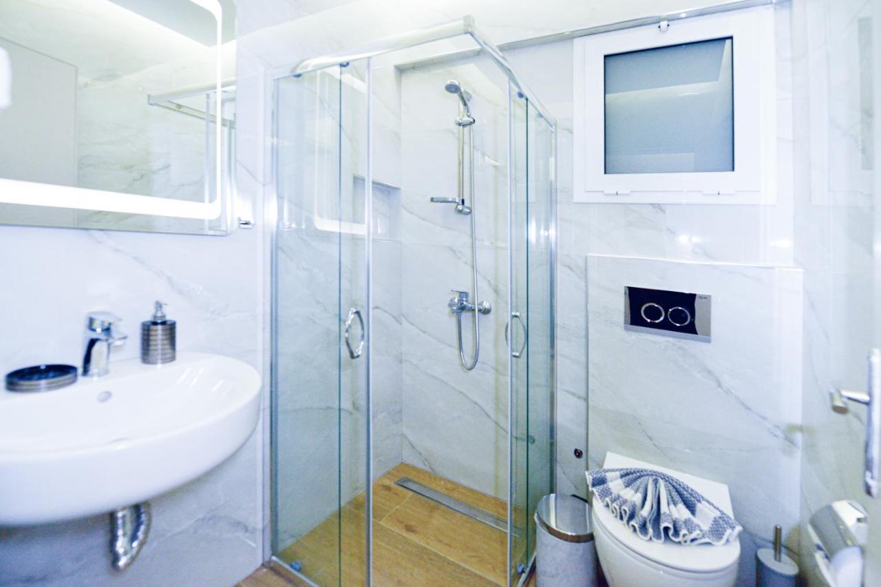 Astoria Studio Ii, Rhodes City Center - Brand New Bathroom Екстериор снимка